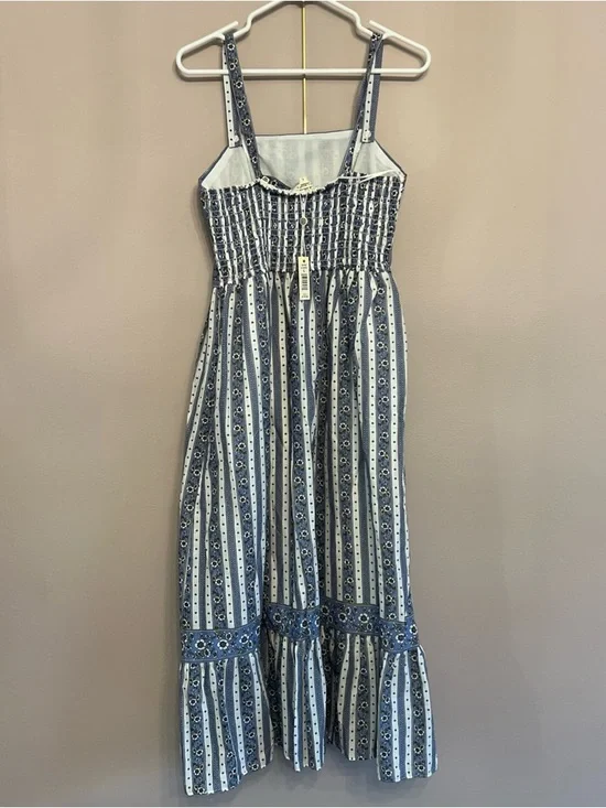 Max Studio Spaghetti strap Floral Maxi Dress Women’s Large Blue Cottagecore New - Picture 4 of 12